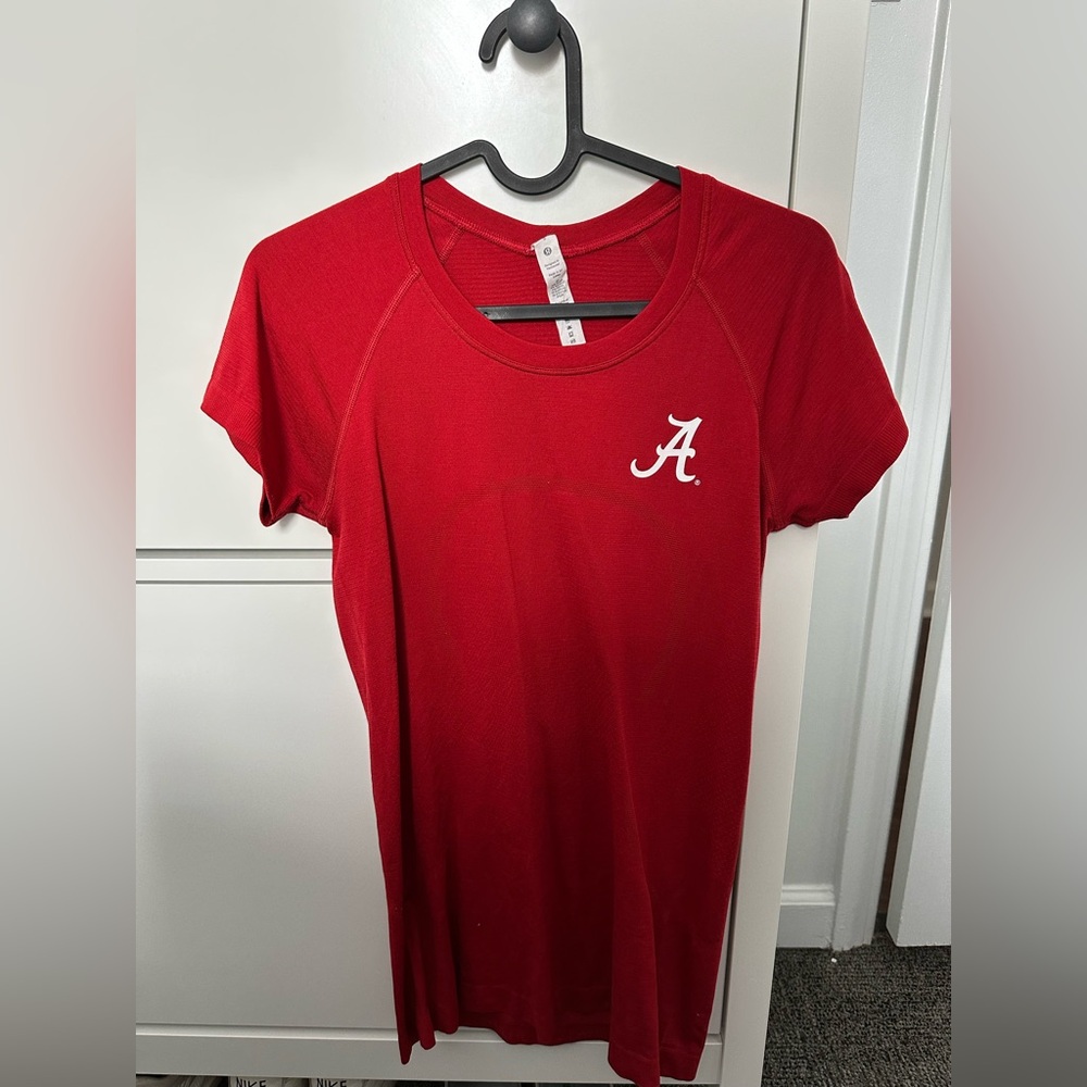 Alabama Script A Swiftly Tech 2.0 Short Sleeve Shirt